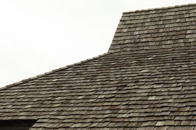 Local Cedar Shake Roof Construction in Ventura, CA