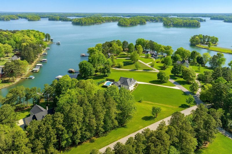 Local Asphalt Roof Leak Repair in Sherrills Ford, NC