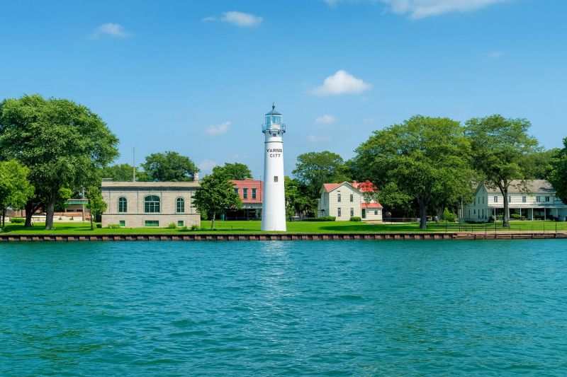 Local Roof Service in Marine City, MI