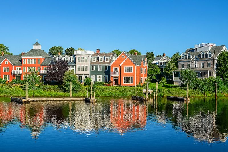 Local Roof Service in Milford, CT